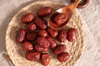 大棗跟小紅棗的自動(dòng)化包裝機(jī)